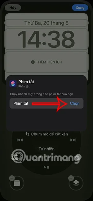 How to open Siri shortcut on iPhone lock screen