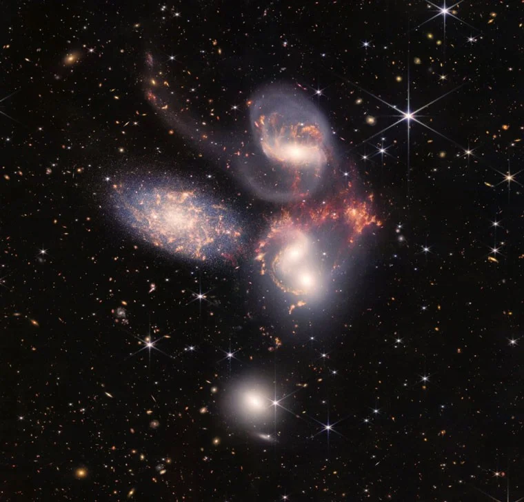 Admira impresionantes fotografías espaciales tomadas con un telescopio de 10 mil millones de dólares