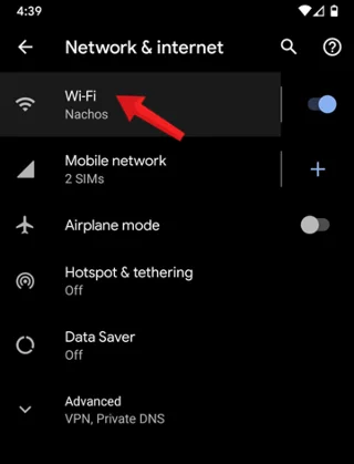 3 sposoby na wyświetlenie hasła do podłączonego Wi-Fi na telefonie z Androidem i iPhone'em
