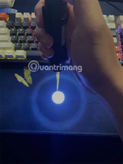 La linterna en iOS 18 tiene un nuevo haz enfocado y un mejor control del brillo
