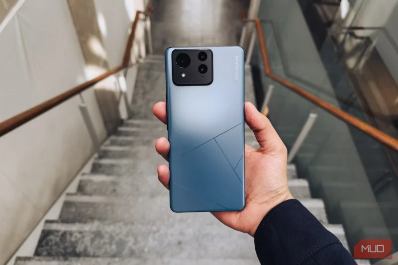ASUS ZenFone 11 Ultra: Saiz lebih besar, hayat bateri yang baik, sesuai untuk permainan