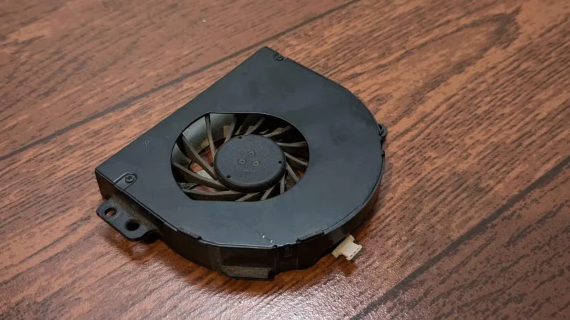 Hoe u de ventilatorcurve-instellingen kunt wijzigen om uw laptop koel te houden