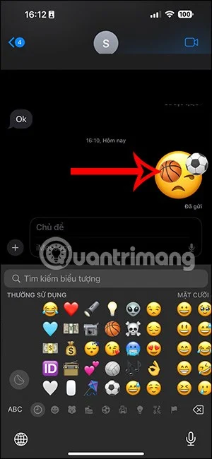 iPhone에서 이모티콘을 자동으로 결합하는 방법
