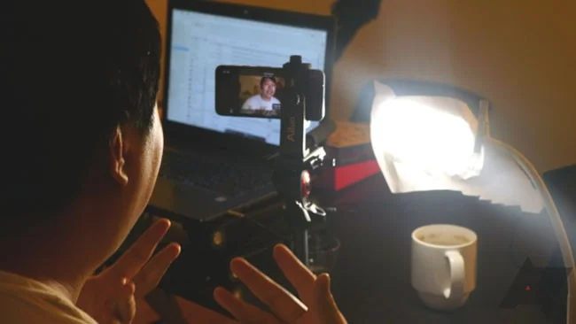 Hoe je DroidCam gebruikt om je telefoon om te zetten in een webcam voor je computer