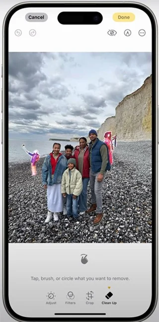 iOS 18'de fotoğraflardaki nesneler nasıl kaldırılır