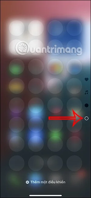iOS 18에서 제어 센터를 조정하는 방법