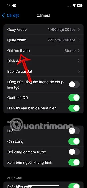 Instrukcje dotyczące nagrywania wideo i jednoczesnego odtwarzania muzyki na iPhonie
