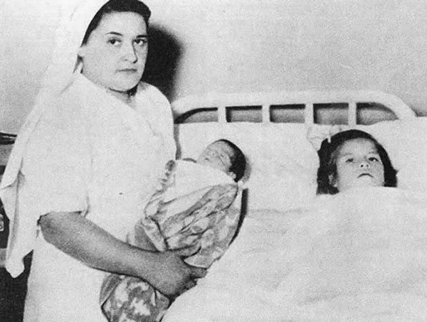 Fotos que parecen normales pero contienen historias aterradoras
