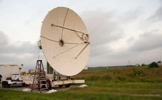 EE.UU. transmite con éxito 1,6 kW de potencia inalámbrica a una distancia de 1 km utilizando microondas