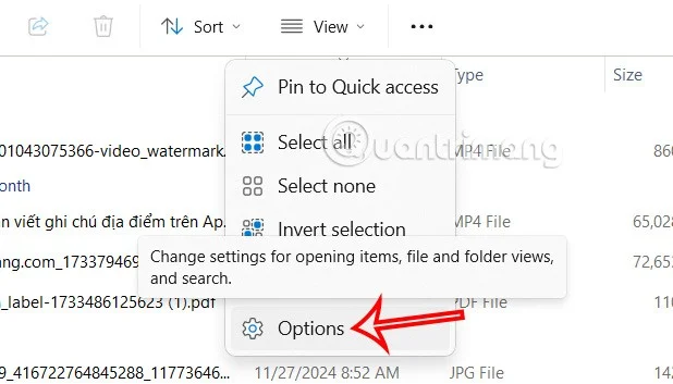 How to turn off file groups in Downloads Windows 11