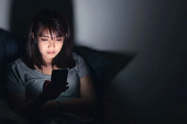 10 types of diseases caused by technology, only appear in modern people