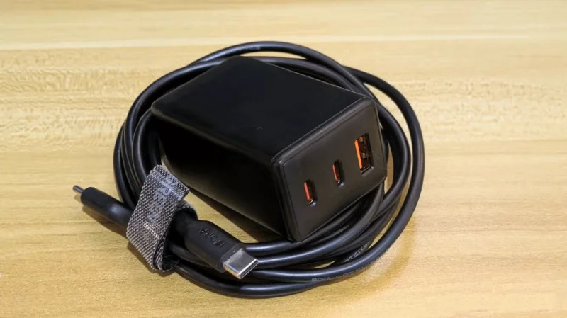 9 onmisbare technische gadgets voor op reis