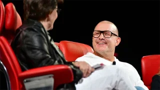 Apples legendary designer Jony Ive is developing a screenless AI phone?
