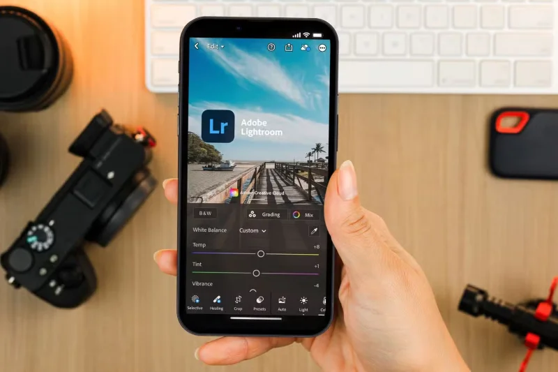 No need for multiple Adobe Mobile apps, Adobe Express is the only app you need!
