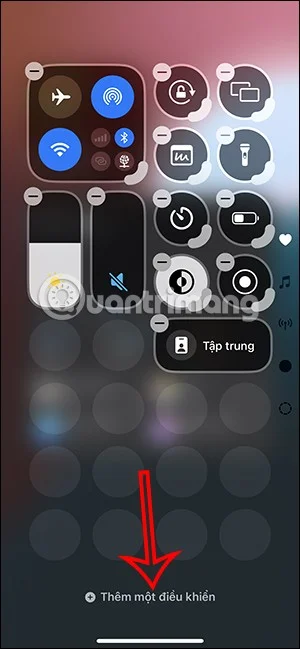 iOS 18에서 제어 센터를 조정하는 방법