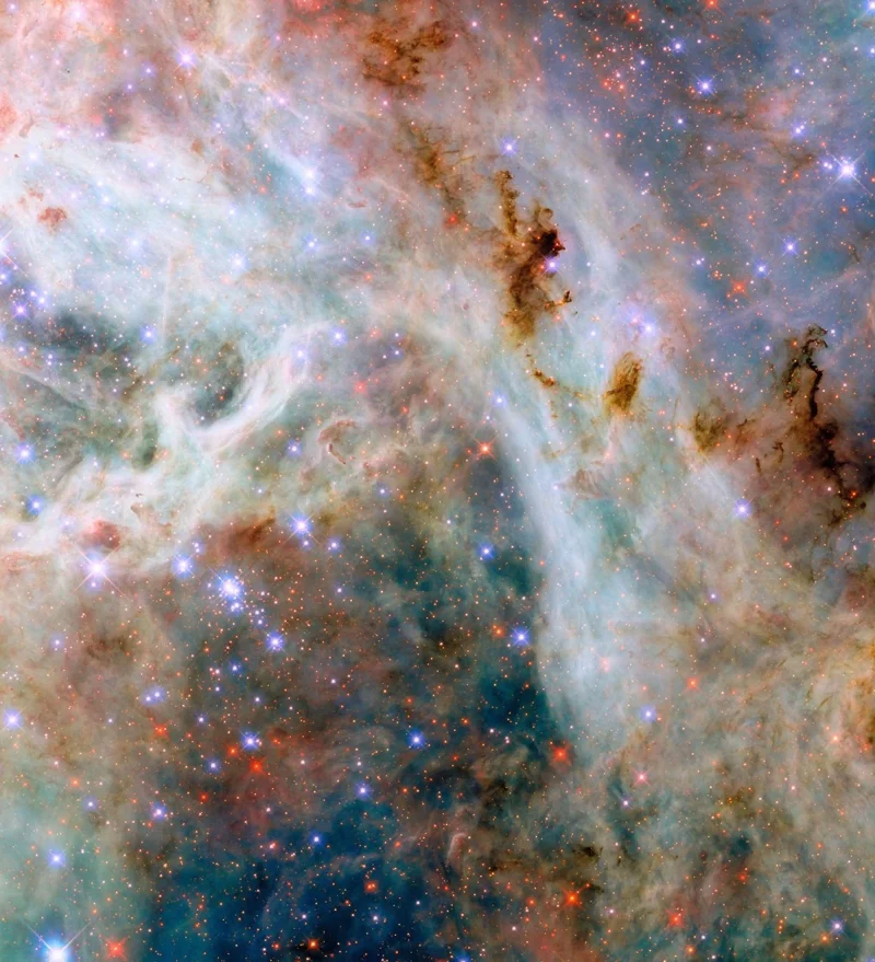 Bewonder de prachtige kosmische wolken door de ogen van de Hubble-telescoop