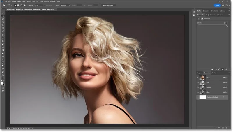 Cómo crear un efecto póster para fotos en Photoshop