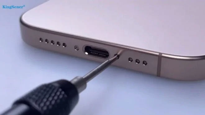 Gros plan sur le processus de mise à niveau de l'iPhone 16 Pro 128 Go vers 1 To