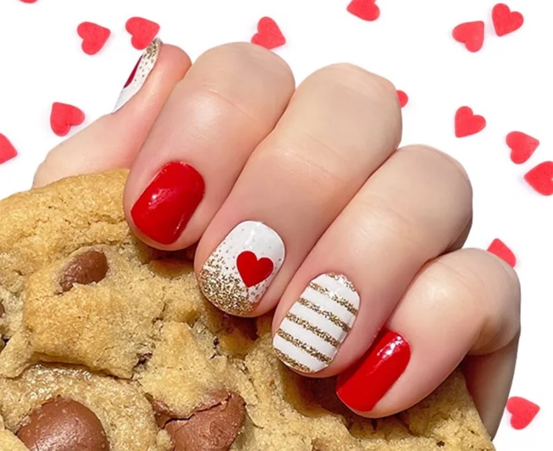 Colección de hermosos diseños de uñas para San Valentín.