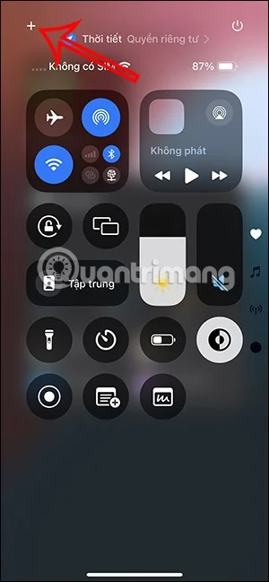 iOS 18에서 제어 센터를 조정하는 방법