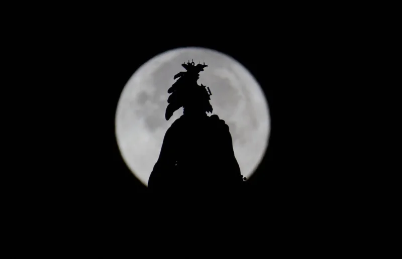 Impresionantes imágenes de la superluna desde todo el mundo.