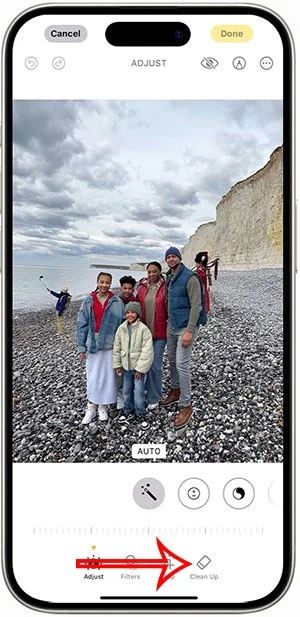 iOS 18'de fotoğraflardaki nesneler nasıl kaldırılır