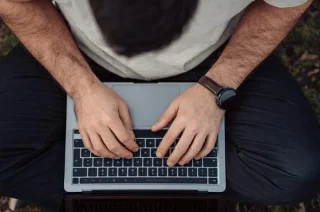 Come cercare le persone attraverso i loro nomi?