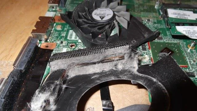 Instructions for Cleaning Laptops Clean From A - Z And Run Smoother