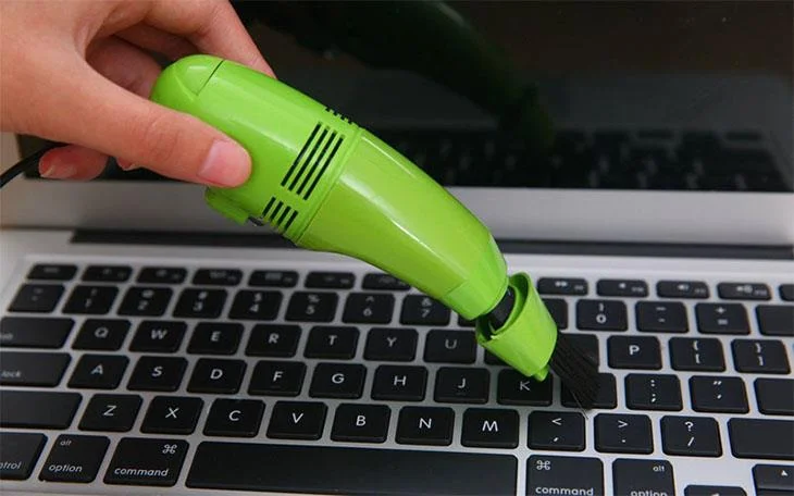Instructions for Cleaning Laptops Clean From A - Z And Run Smoother